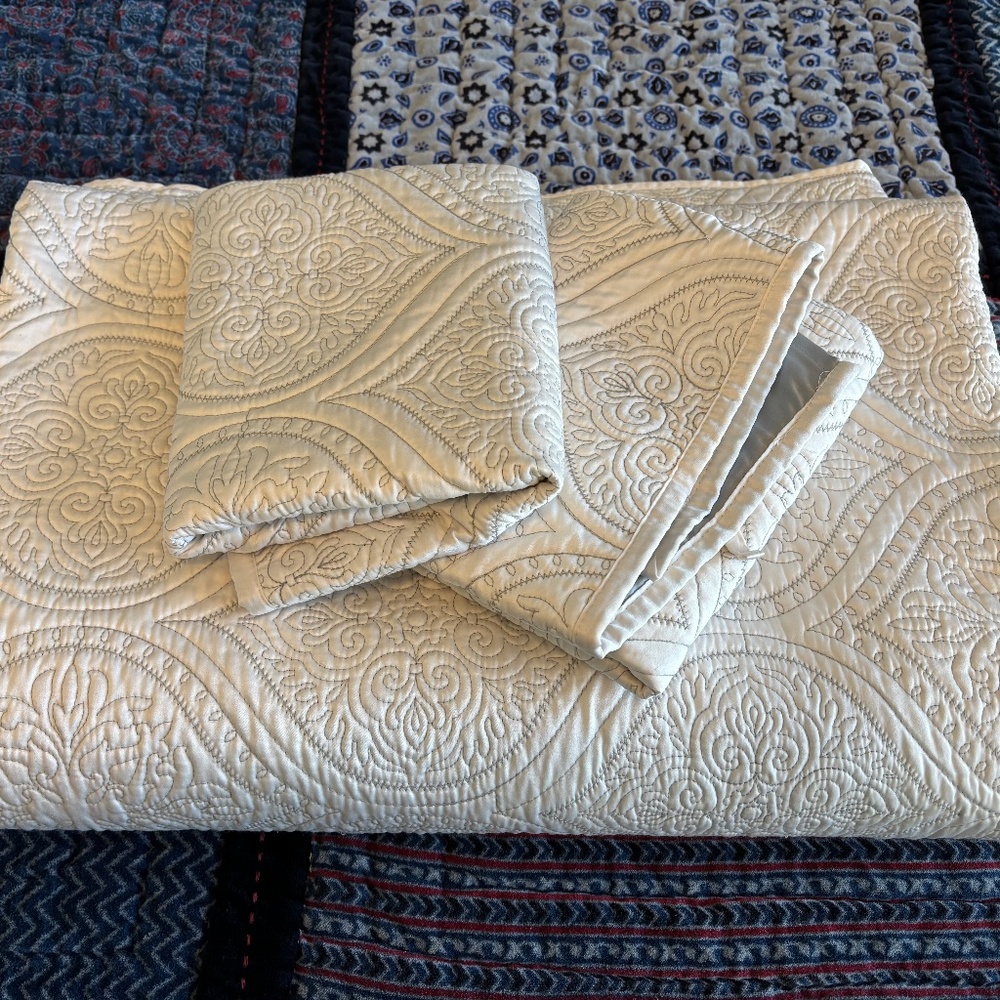 Kohls Sonoma Goods for Life, Reversible Quilt, Cream/Blue, Full/Queen